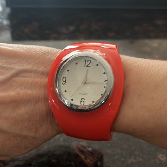 Quartz Japan Movement Unique Orange Acrylic Plastic Hinge Thick Cuff Watch - Picture 5 of 9